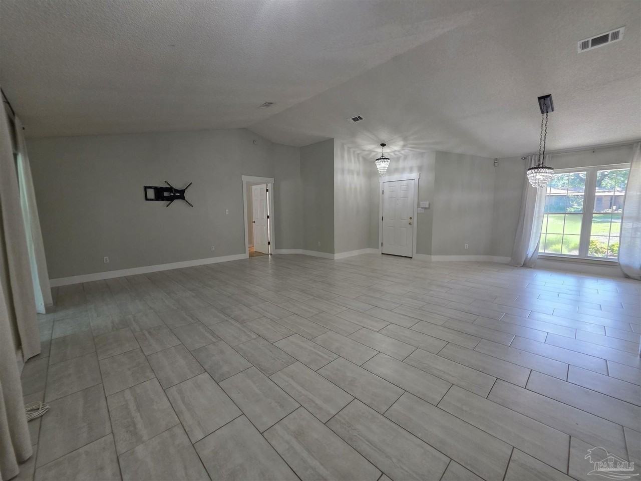 3429 Jubilee Dr - Photo 5 of 50