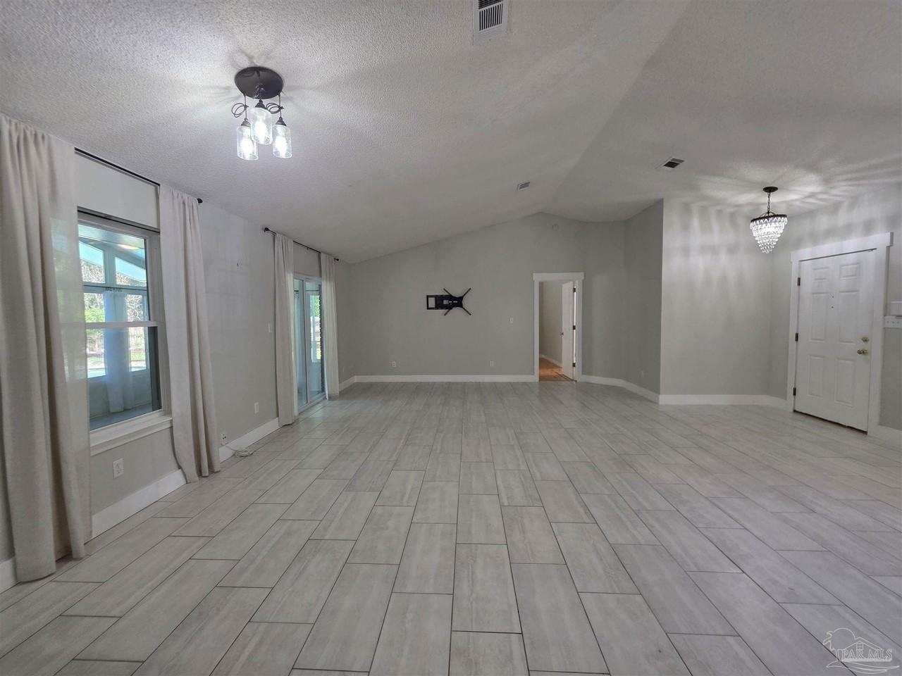3429 Jubilee Dr - Photo 6 of 50