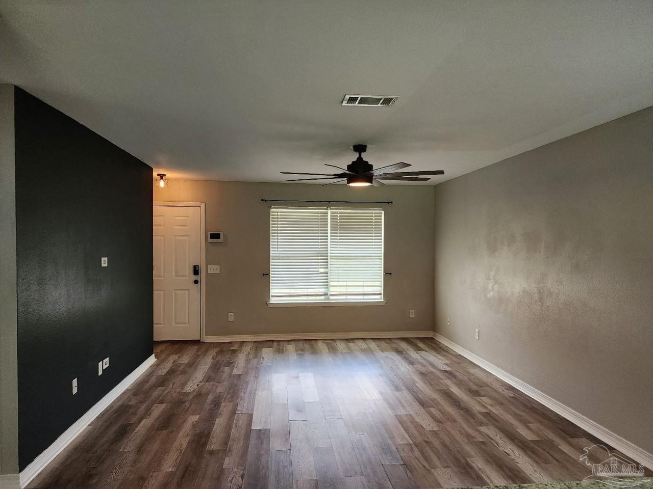 10475 Senegal Dr - Photo 4 of 19