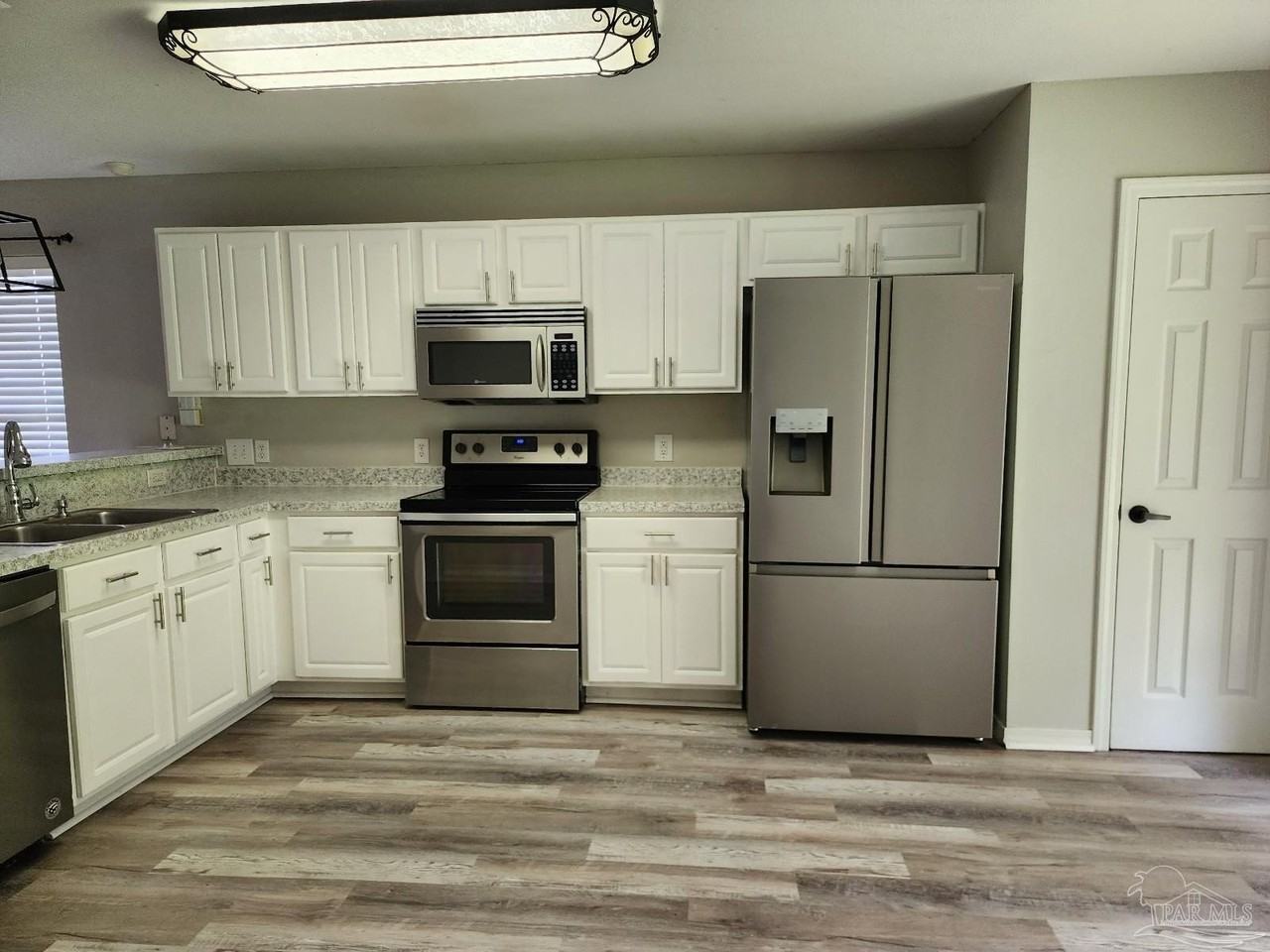 10475 Senegal Dr - Photo 6 of 19