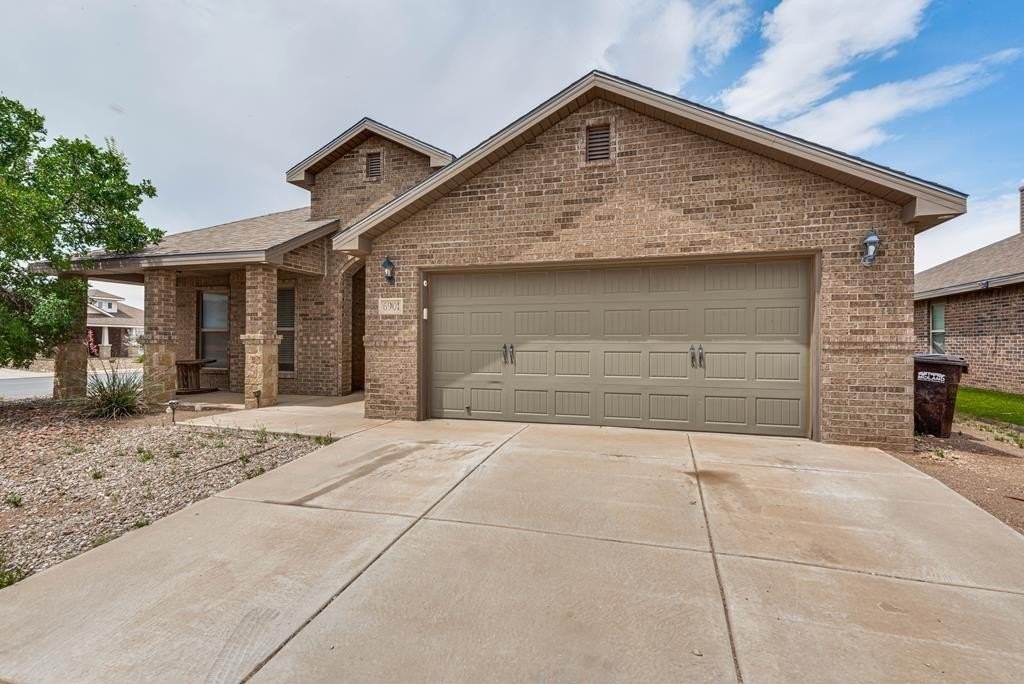 6901 Cattleman Dr - Photo 2 of 32