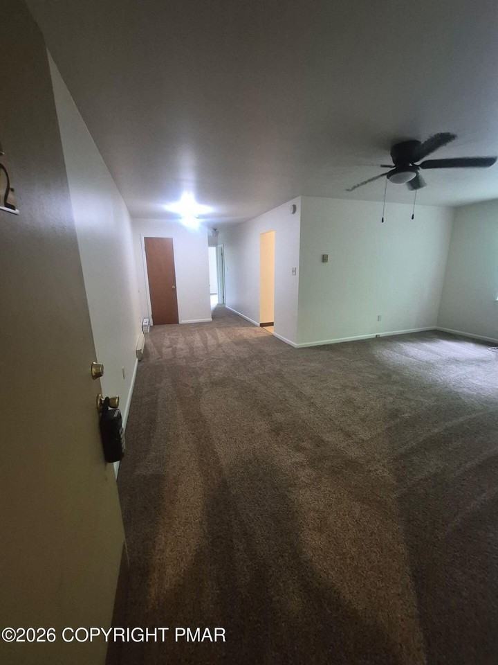 404 Woodcliffe Ave #1-202 - Photo 3 of 8
