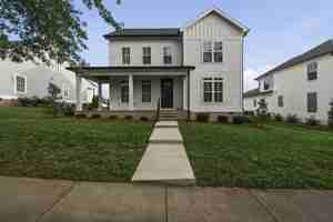 featured image of 633 Village Way