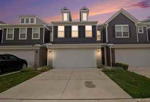 featured image of 4759 Glenora Dr