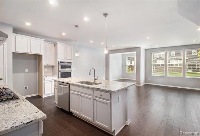 4759 Glenora Dr - Photo 4 of 26