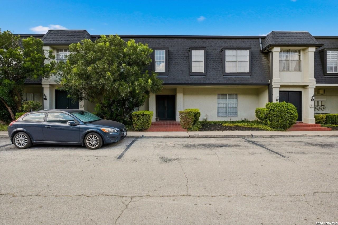 7834 Broadway #106