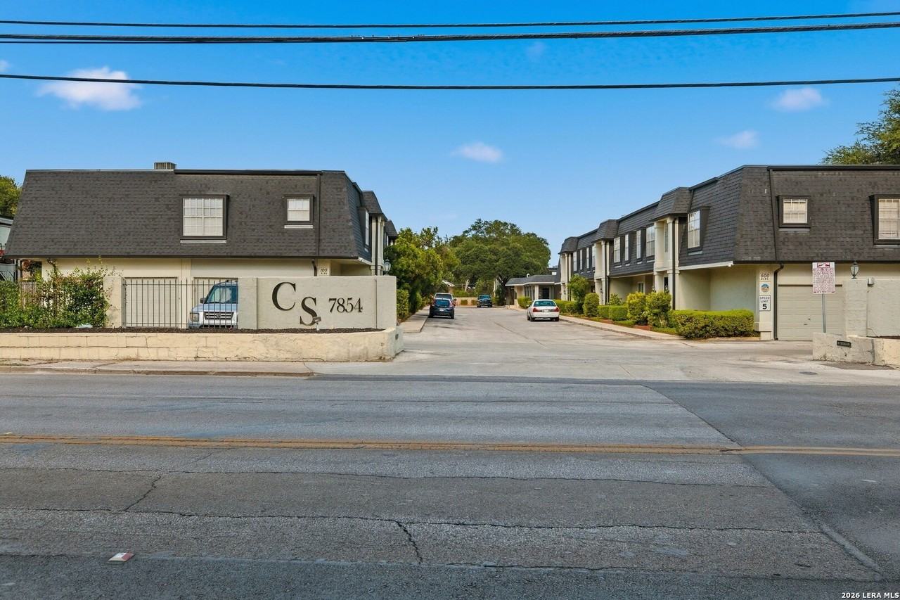 7834 Broadway #106 - Photo 2 of 21