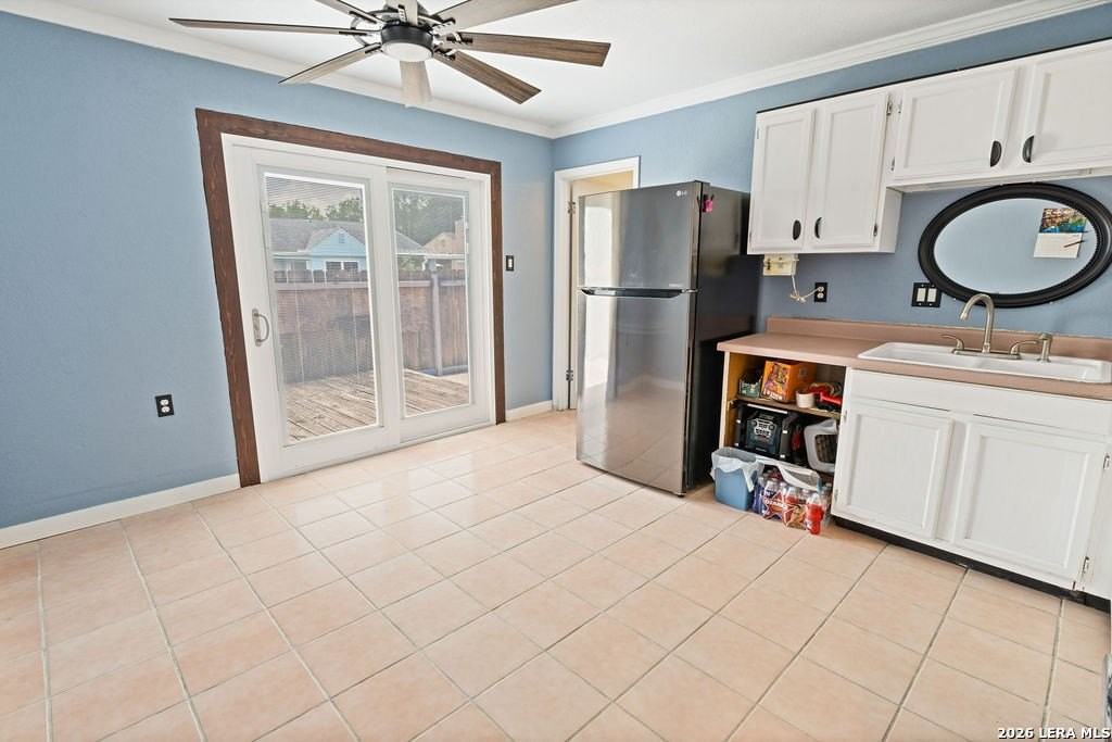 6202 Valley Pawn - Photo 7 of 19