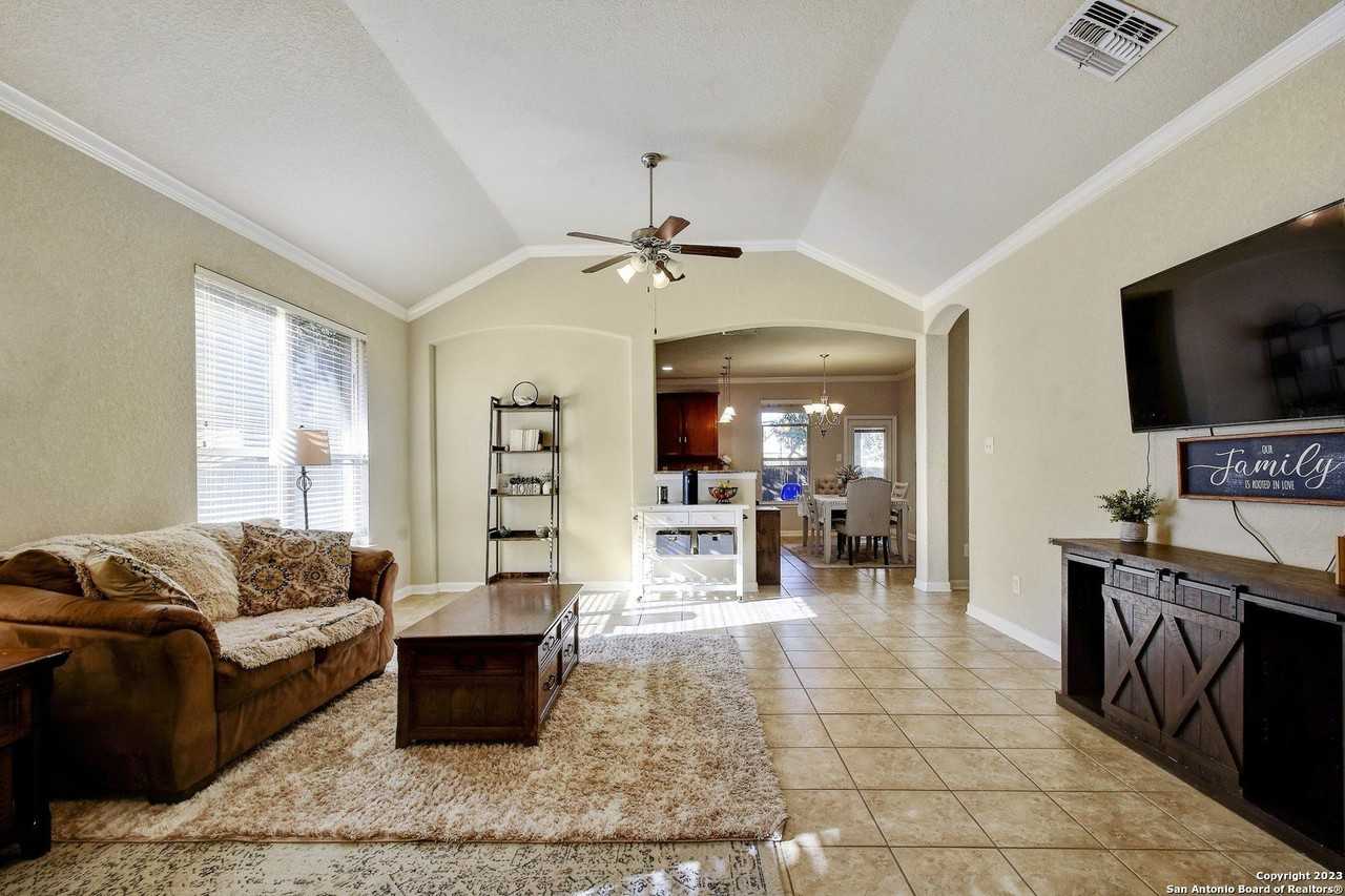 11619 Belicena Rd - Photo 4 of 28