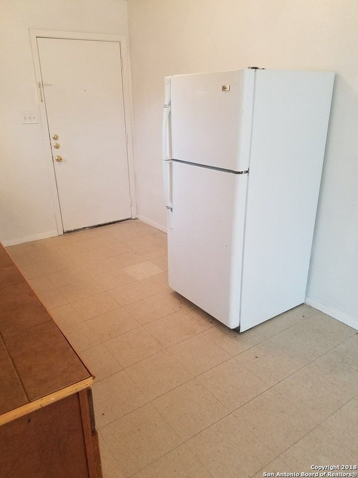 3143 La Violeta St - Photo 3 of 8