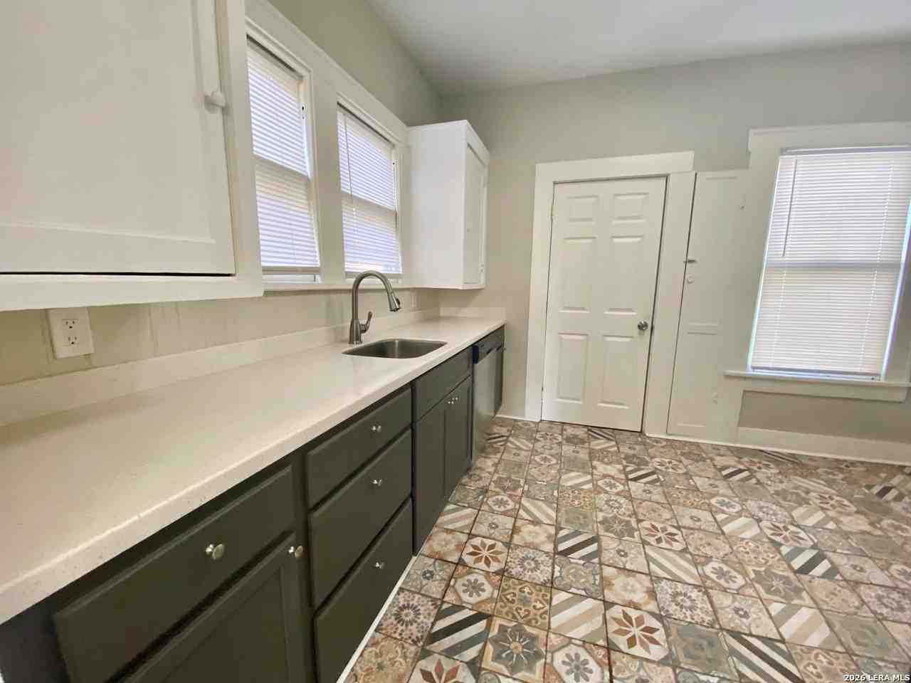 1047 E Highland Blvd - Photo 3 of 10