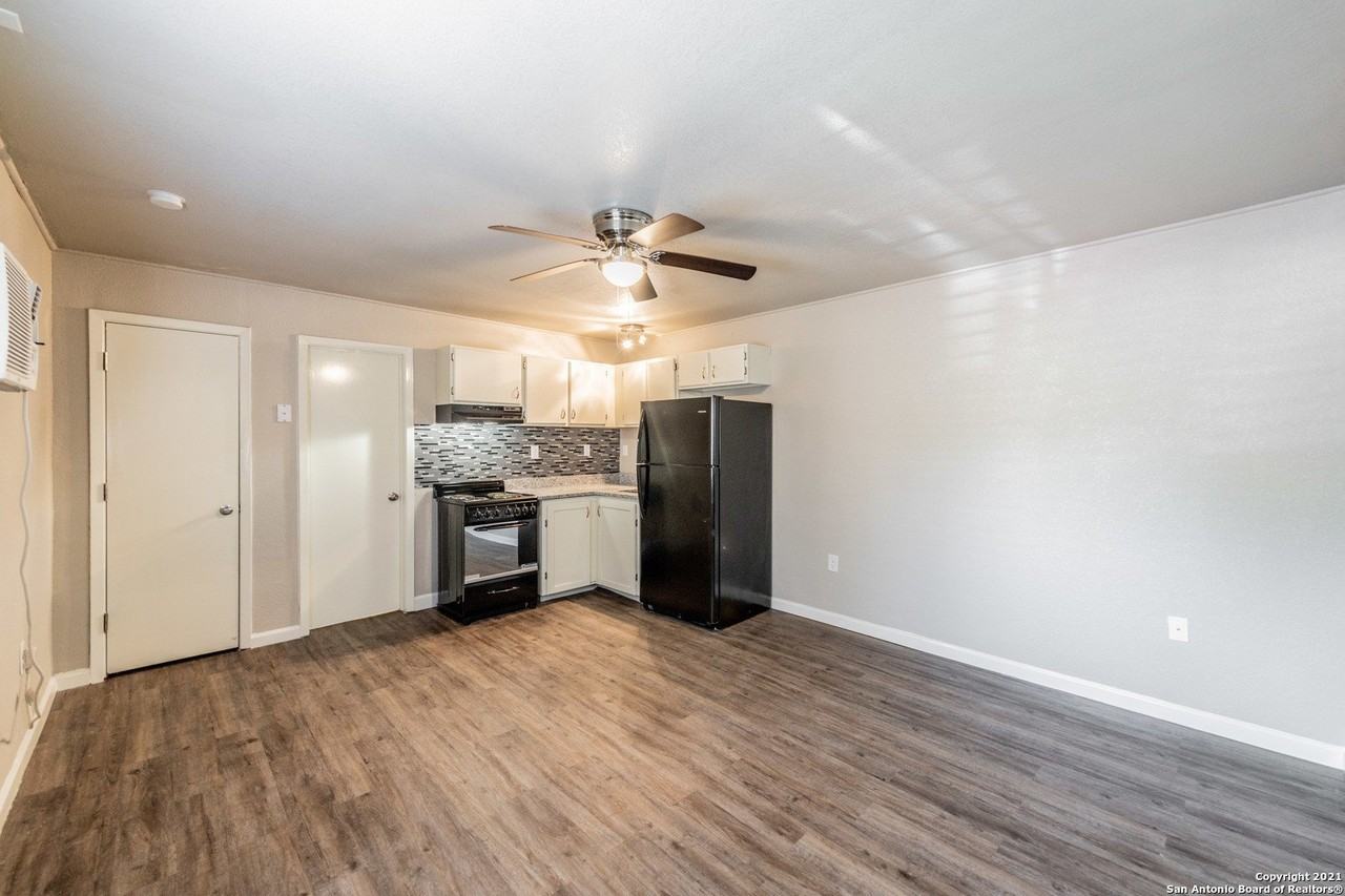 122 Roundtree Ln #6 - Photo 6 of 11