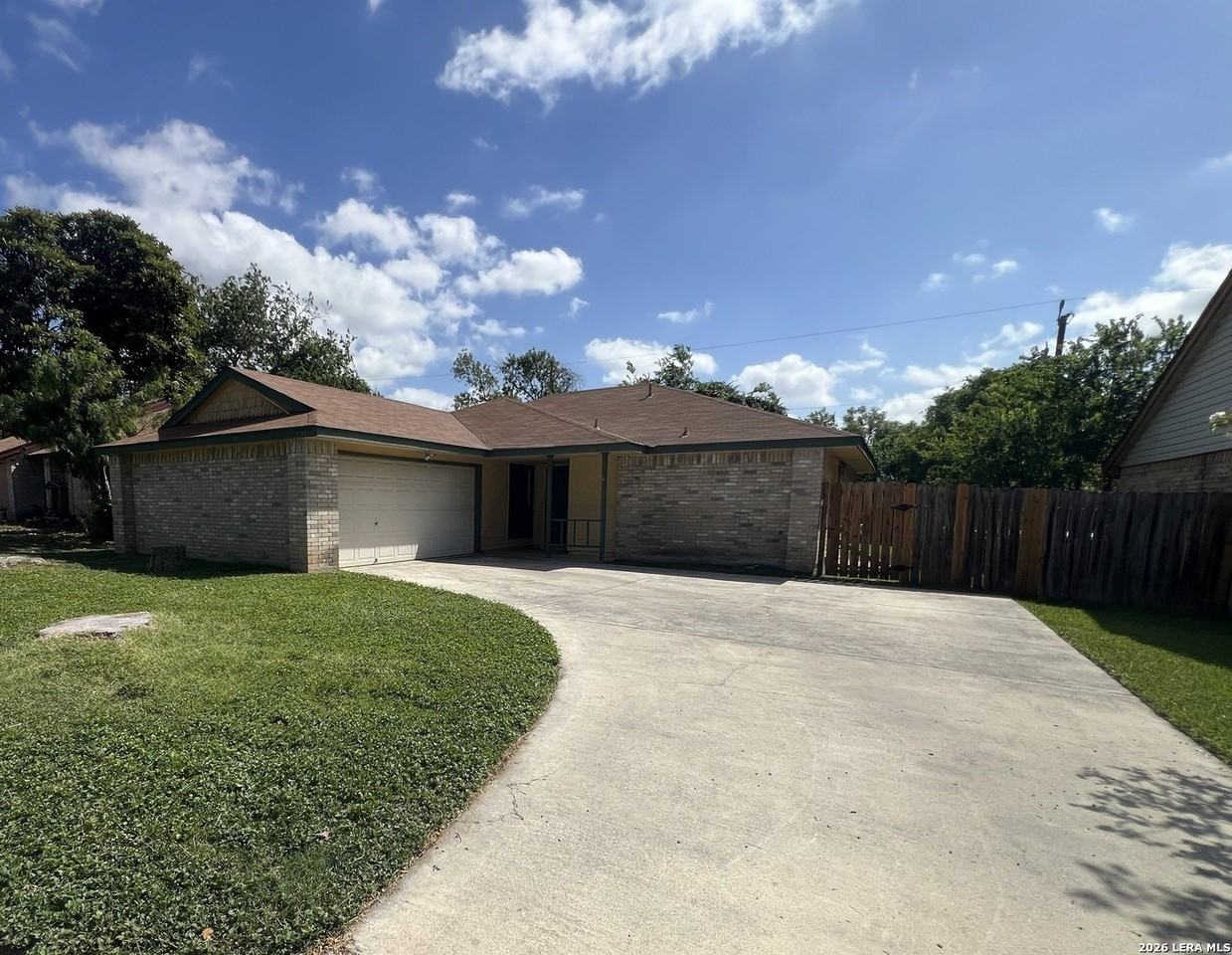 6530 Forest Vlg - Photo 2 of 30