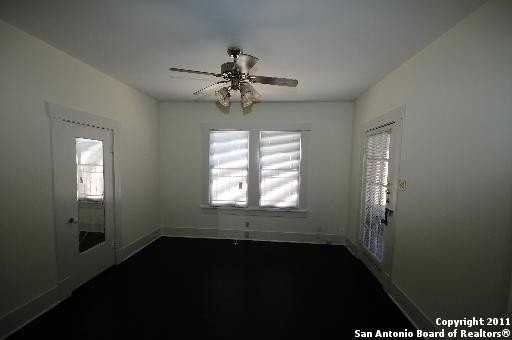 423 W Huisache Ave - Photo 5 of 17