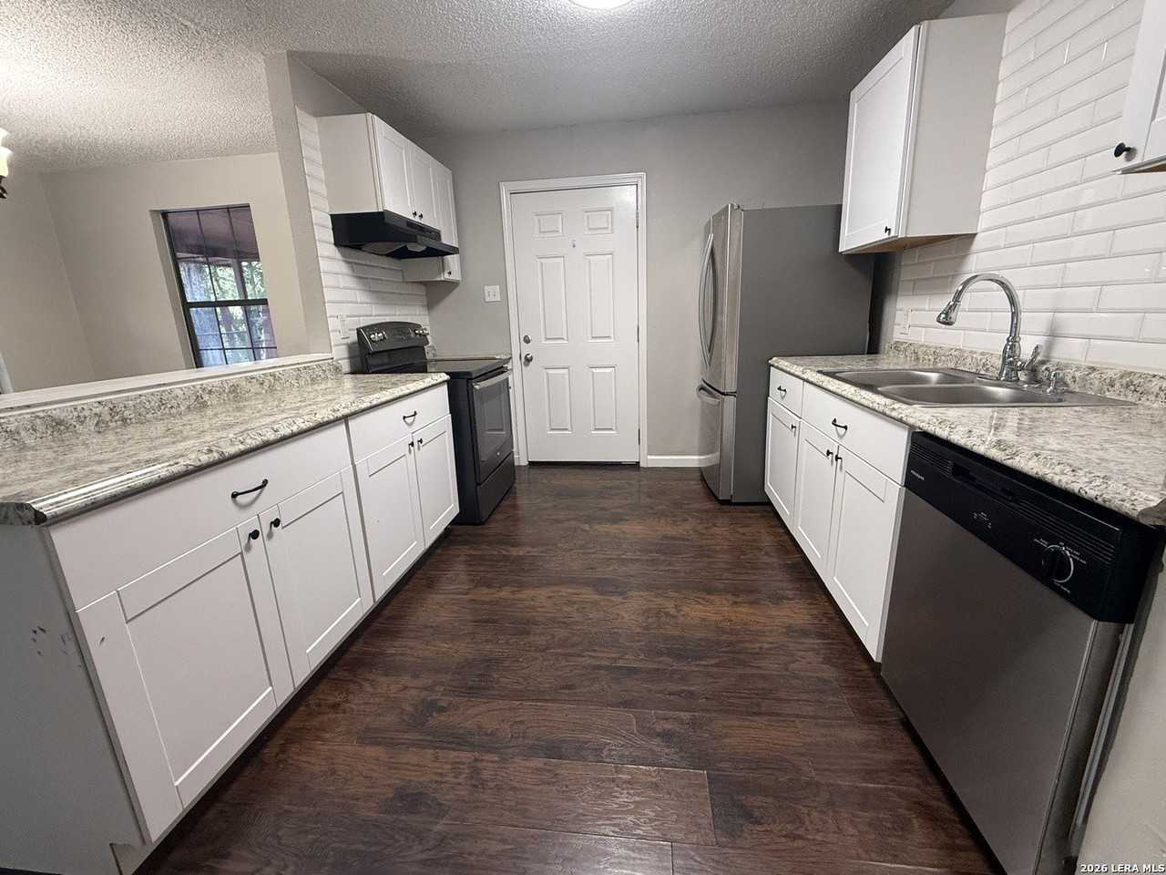 918 W Harding Blvd - Photo 4 of 10
