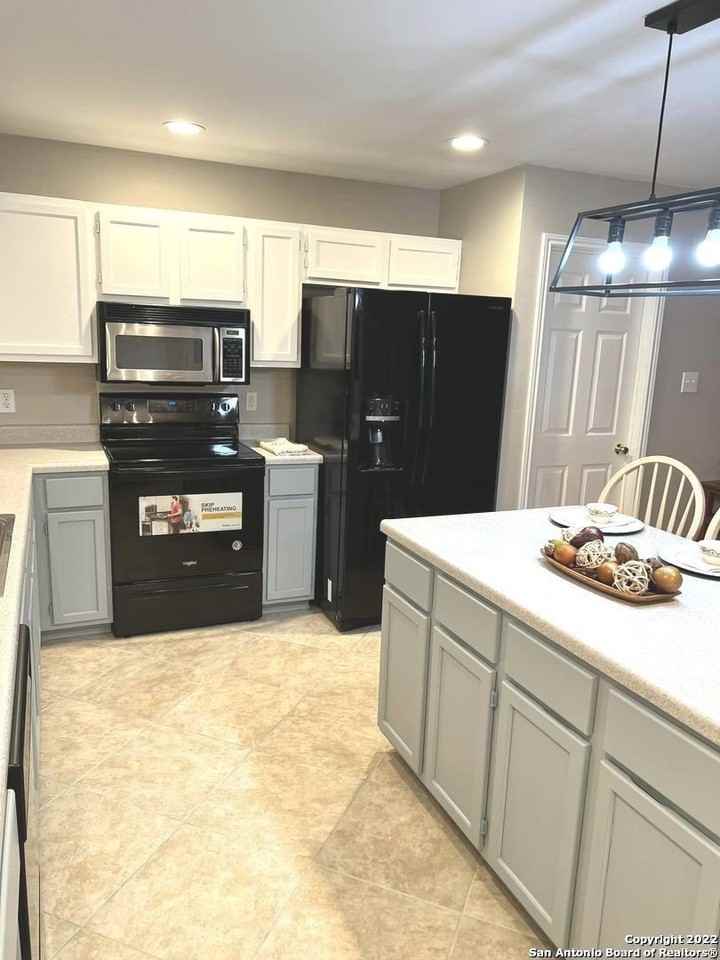 11922 Ghostbridge - Photo 7 of 38