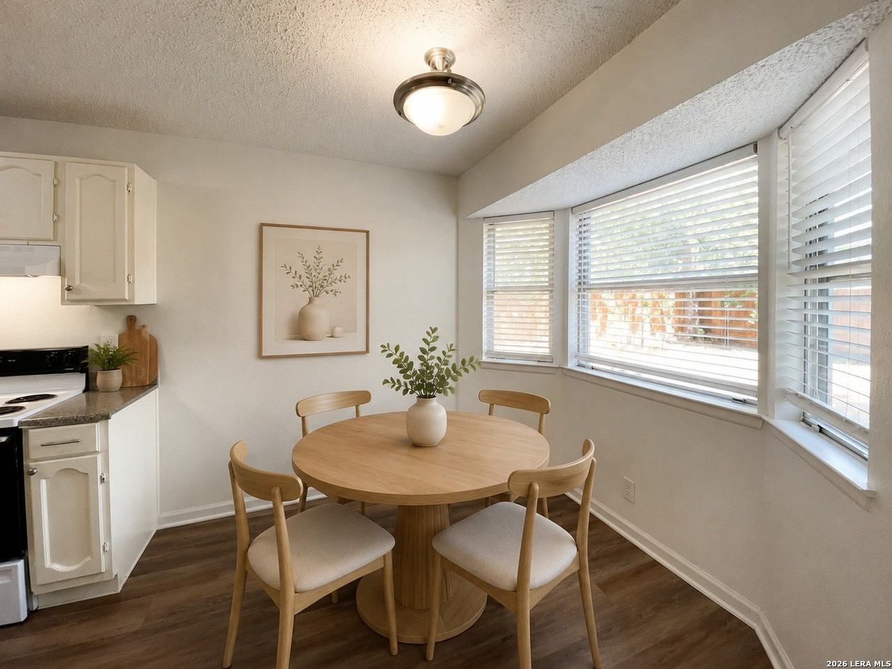 7678 Tarrasa - Photo 4 of 40