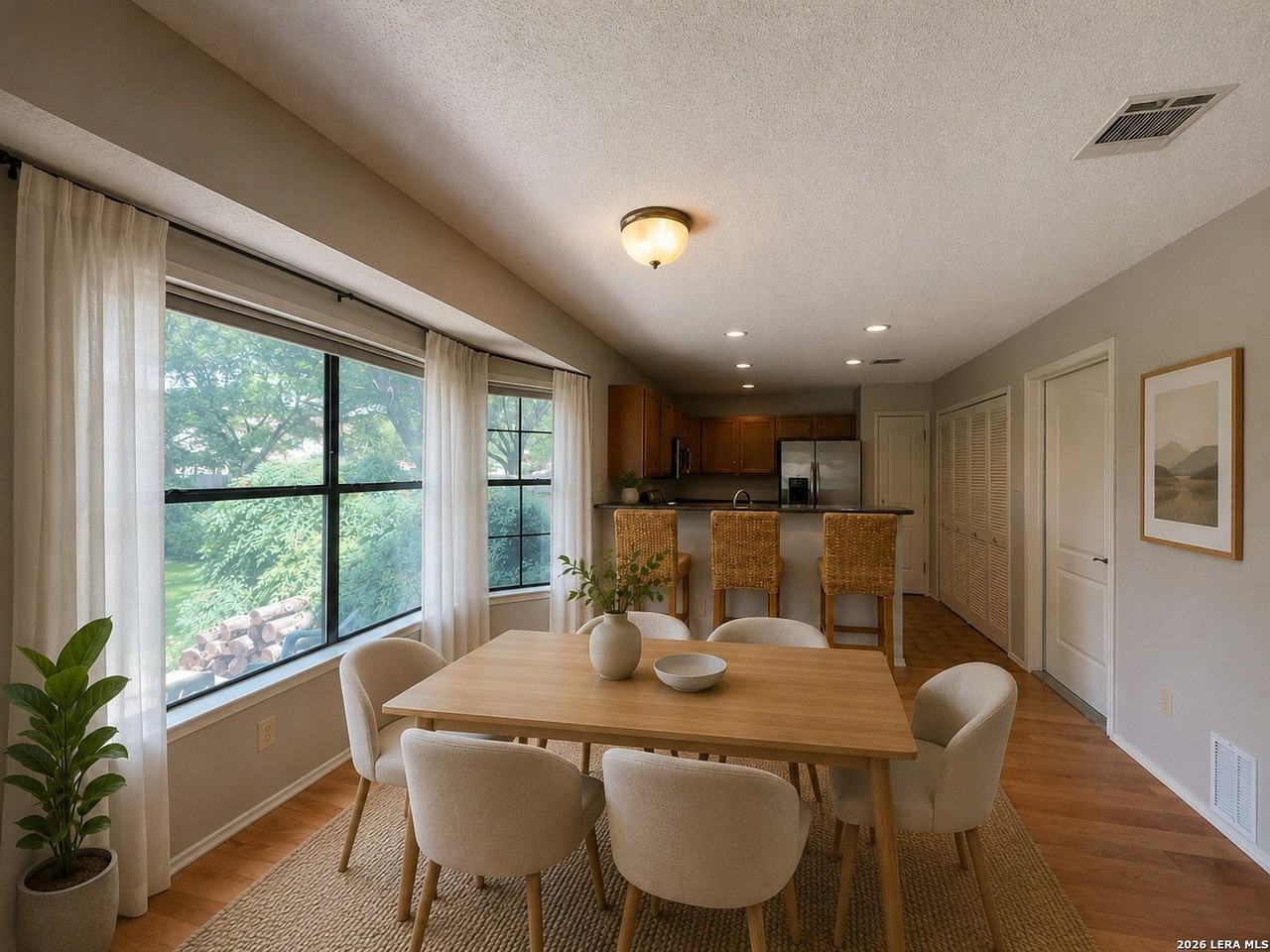 13915 Laurel Hollow Dr - Photo 4 of 43