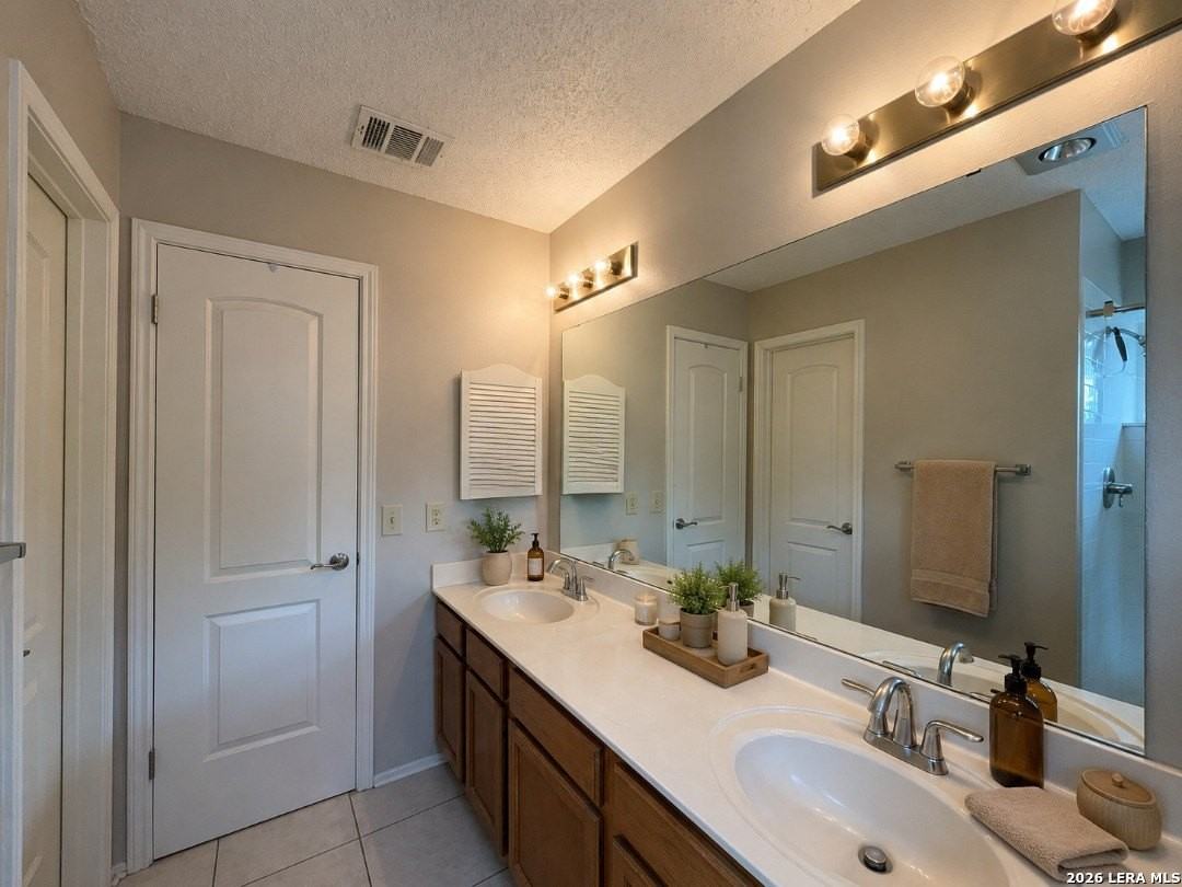 13915 Laurel Hollow Dr - Photo 6 of 43