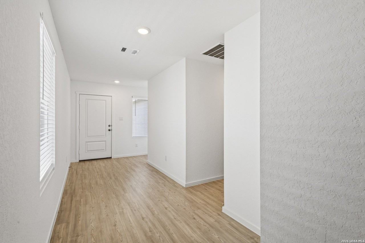 9754 Janefield Ml - Photo 3 of 23