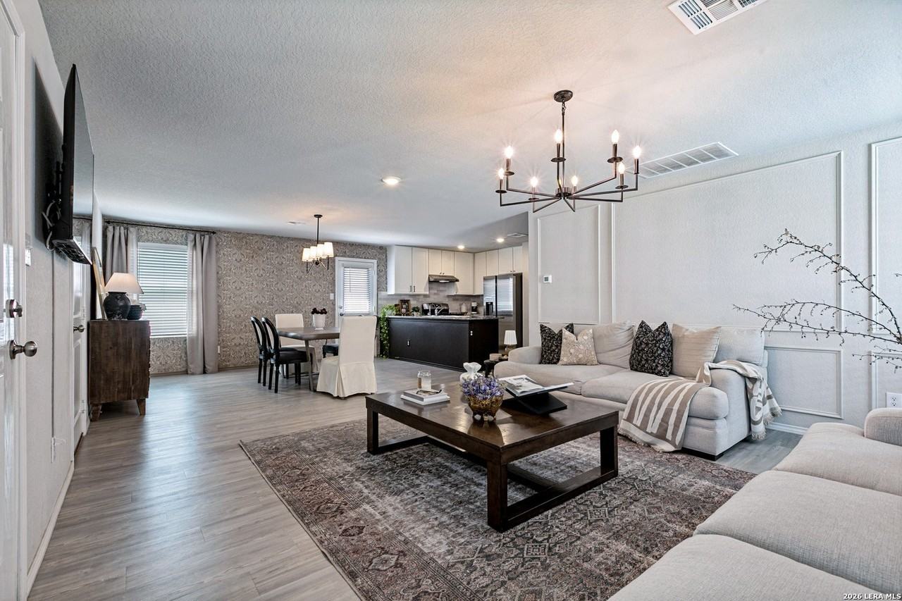 14015 Homestead Way - Photo 7 of 36