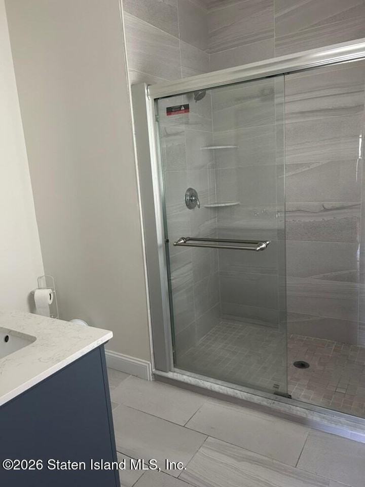 25 Knesel St - Photo 3 of 10