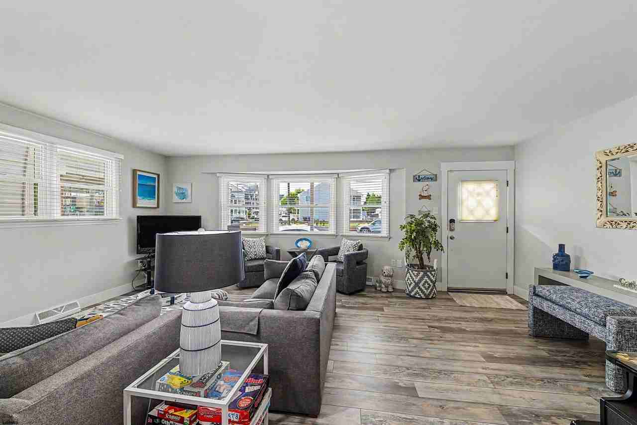 6903 Ventnor Ave #1 - Photo 7 of 25