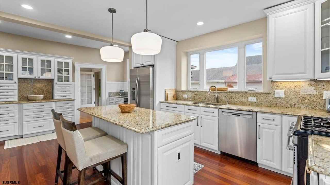 2 S Oxford Ave - Photo 5 of 50