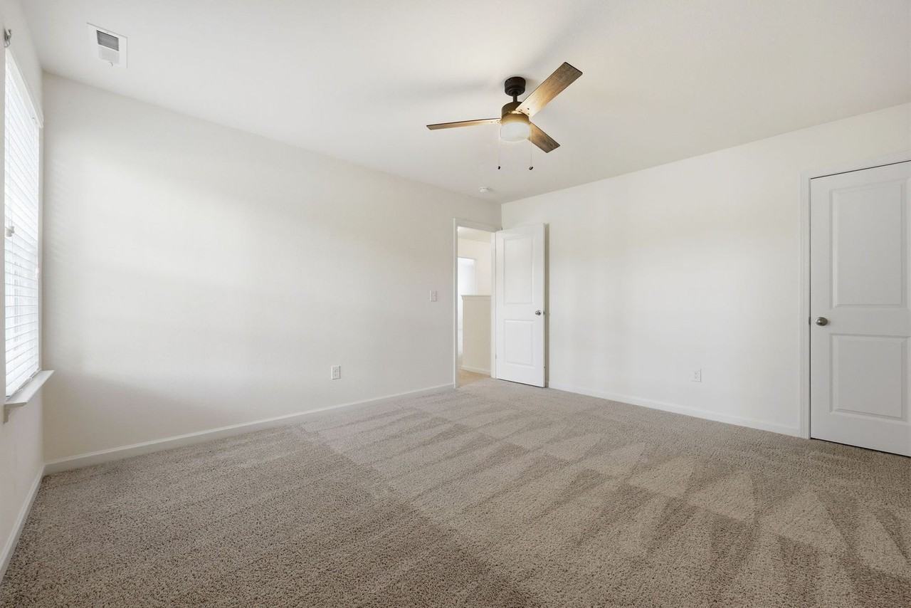 448 Botanical Ct - Photo 3 of 41