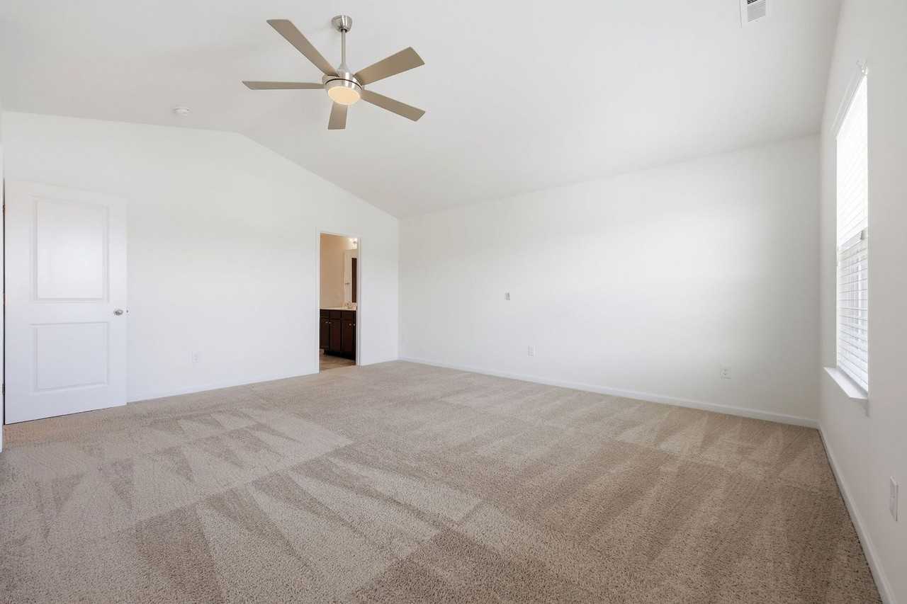 448 Botanical Ct - Photo 7 of 41