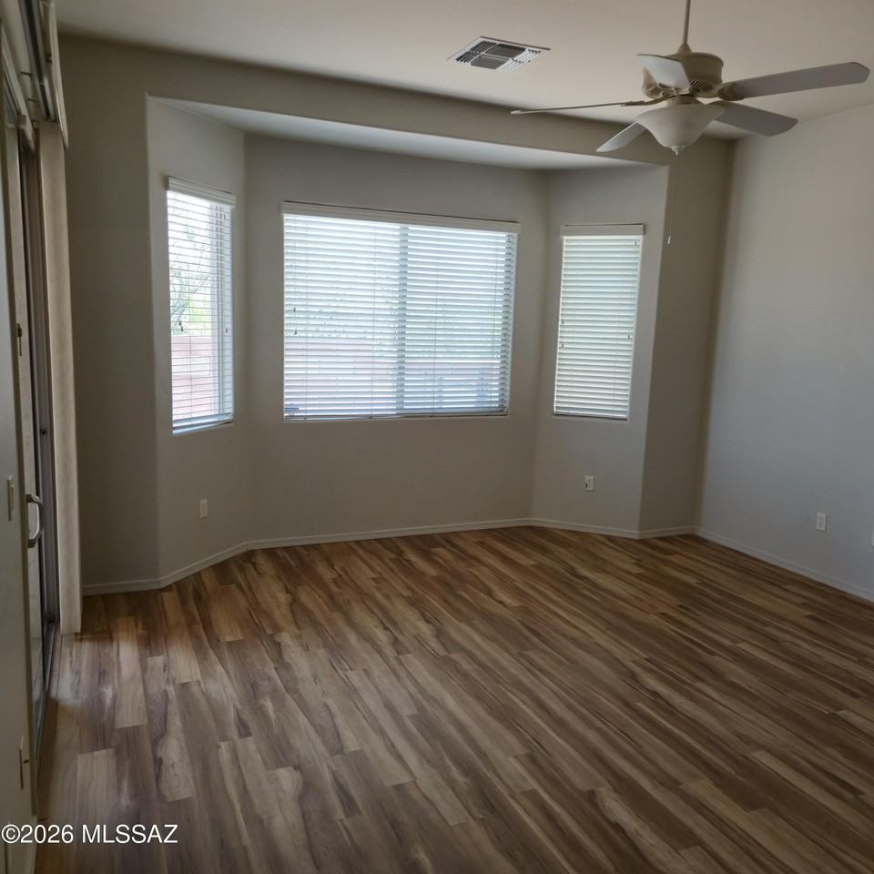 9927 E Karst Pl - Photo 7 of 15