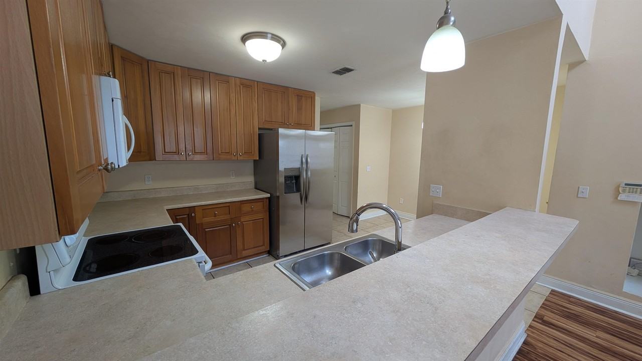 3268 Sugar Berry Way - Photo 3 of 9