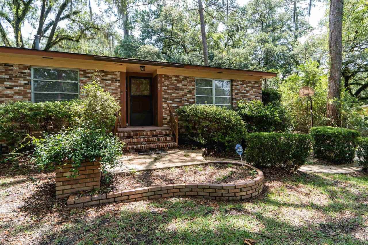 2103 Evergreen Dr - Photo 2 of 42