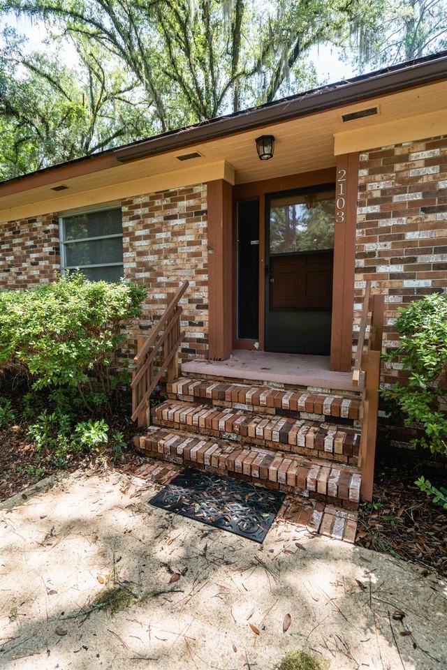 2103 Evergreen Dr - Photo 3 of 42