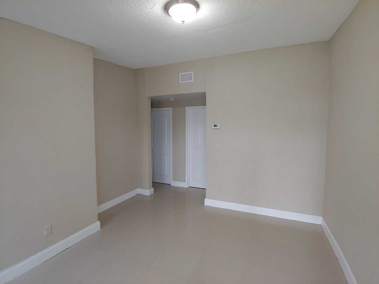 2347 Keith St - Photo 3 of 12