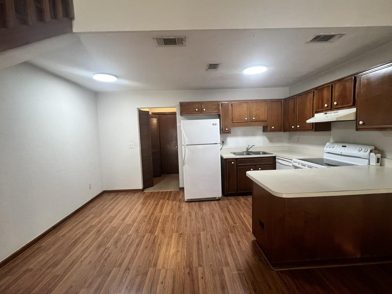 2331 Tina Dr - Photo 5 of 13
