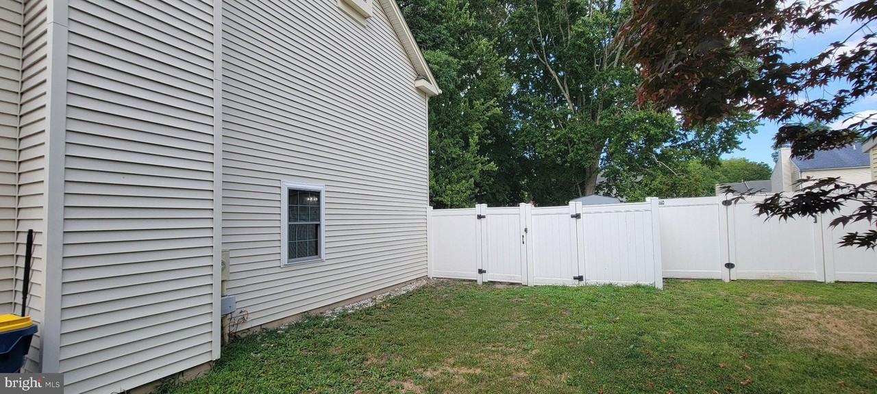 9 Stoney Dr - Photo 4 of 46