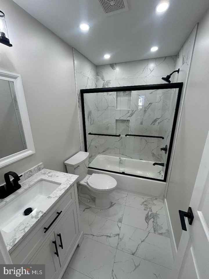 1130 Light St #2 - Photo 4 of 5