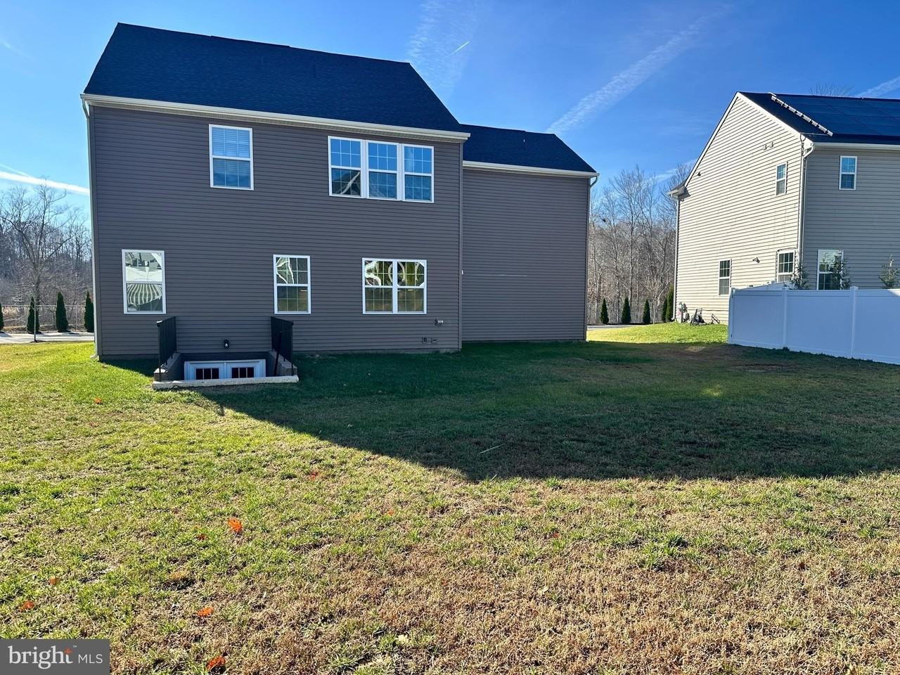 8344 Legacy Cir - Photo 4 of 33