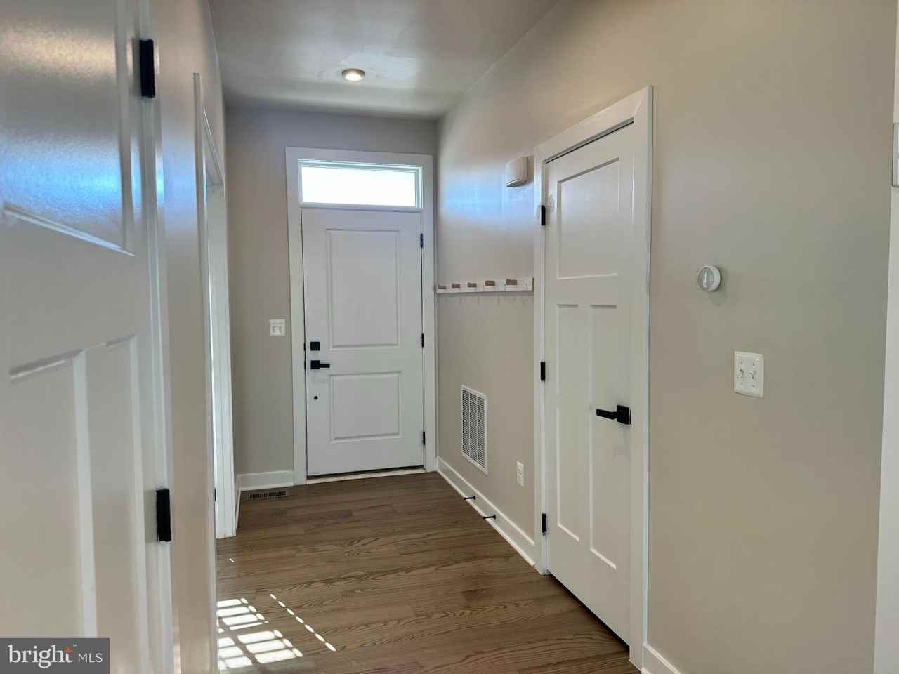 8344 Legacy Cir - Photo 5 of 33