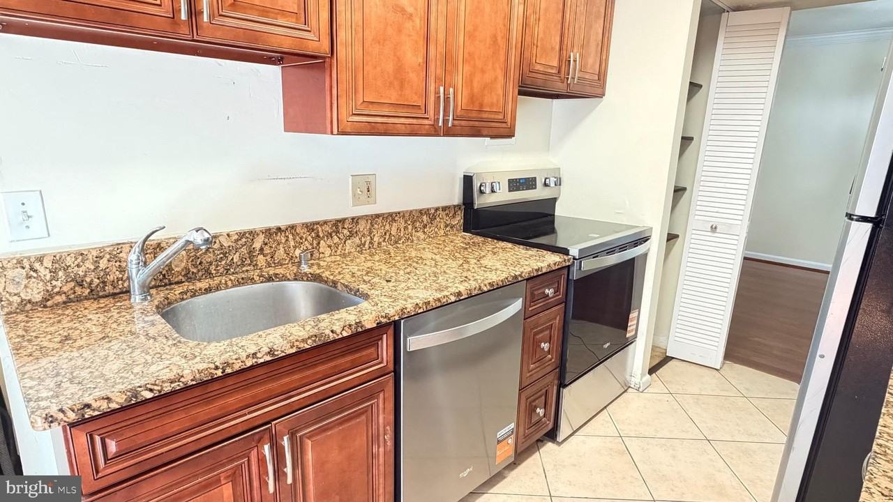 7927 Mandan Rd #301 - Photo 6 of 21