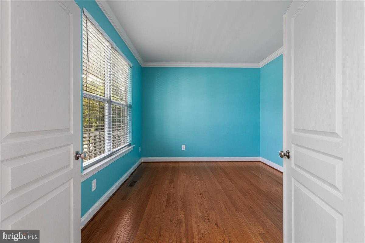 23650 Coventry Dr - Photo 7 of 44