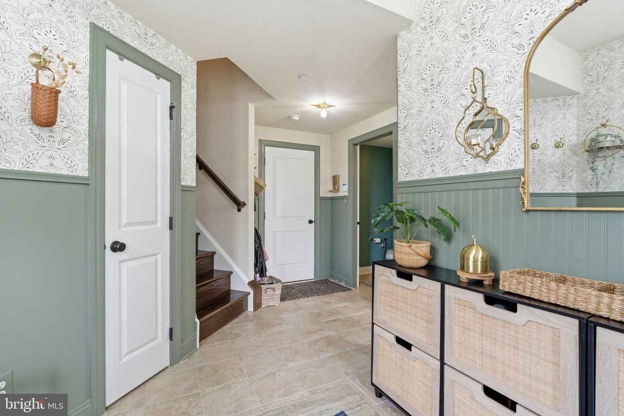 101 Murray Ln - Photo 4 of 41