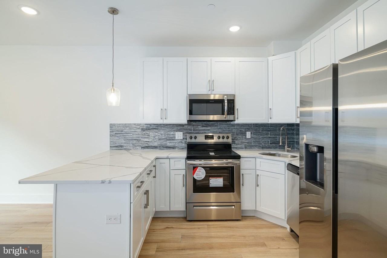 2021 N 2nd St #2 - Photo 4 of 12