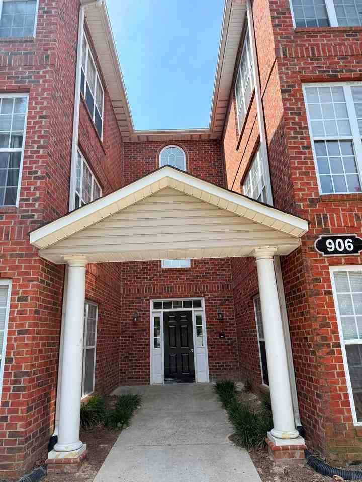 ***Welcome to Highland Reserve at Lindley Park*** - Photo 3 of 28