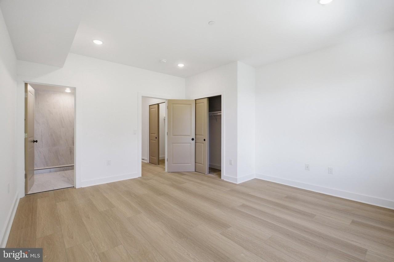 3931 Fairmount Ave #2 - Photo 4 of 23