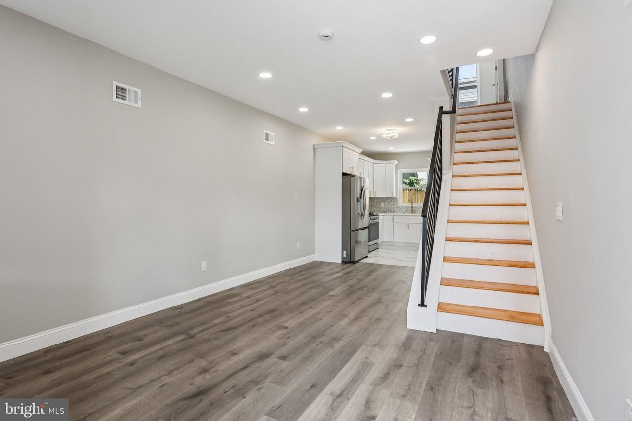 2225 N Waterloo St - Photo 4 of 43