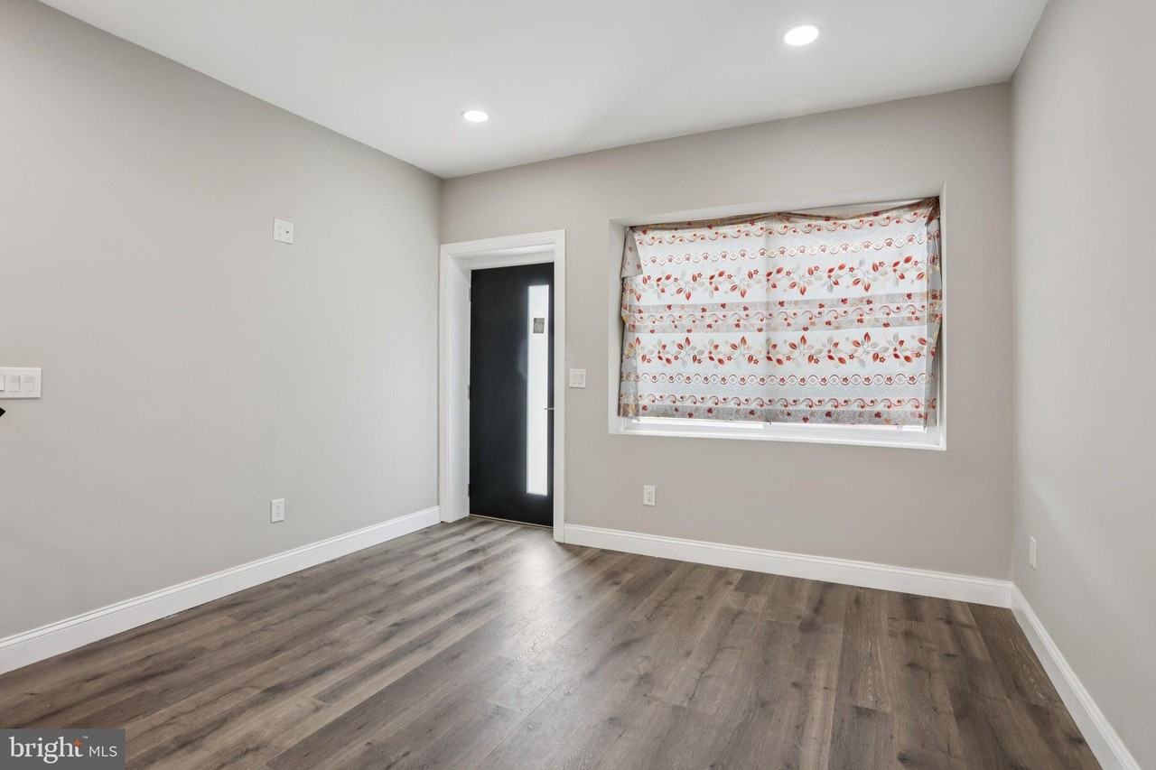 2225 N Waterloo St - Photo 6 of 43