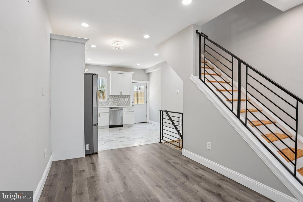 2225 N Waterloo St - Photo 7 of 43