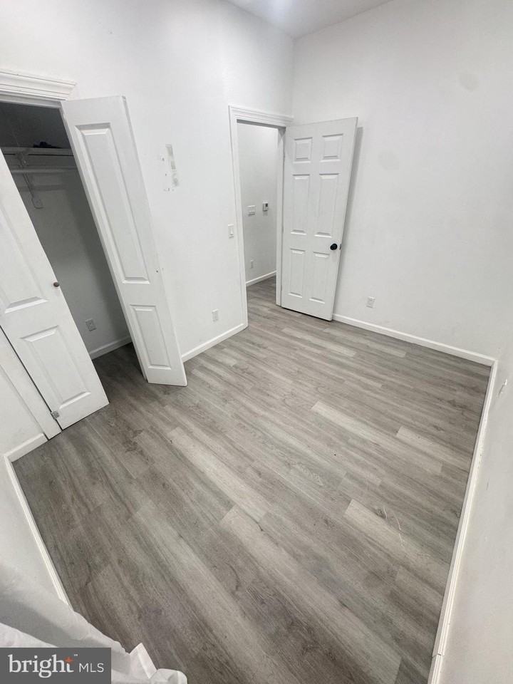 2328 Nicholas St - Photo 7 of 13
